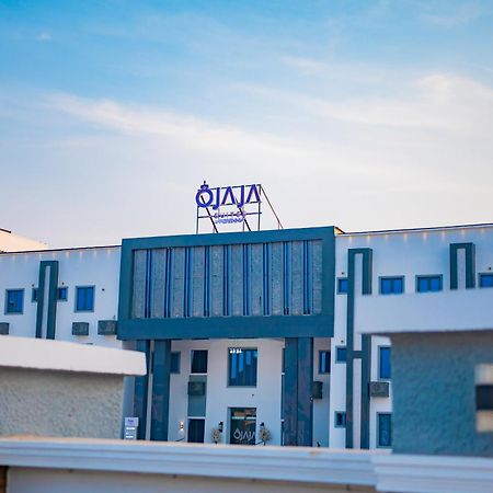 Ojaja Suites By Perennia Акуре Экстерьер фото